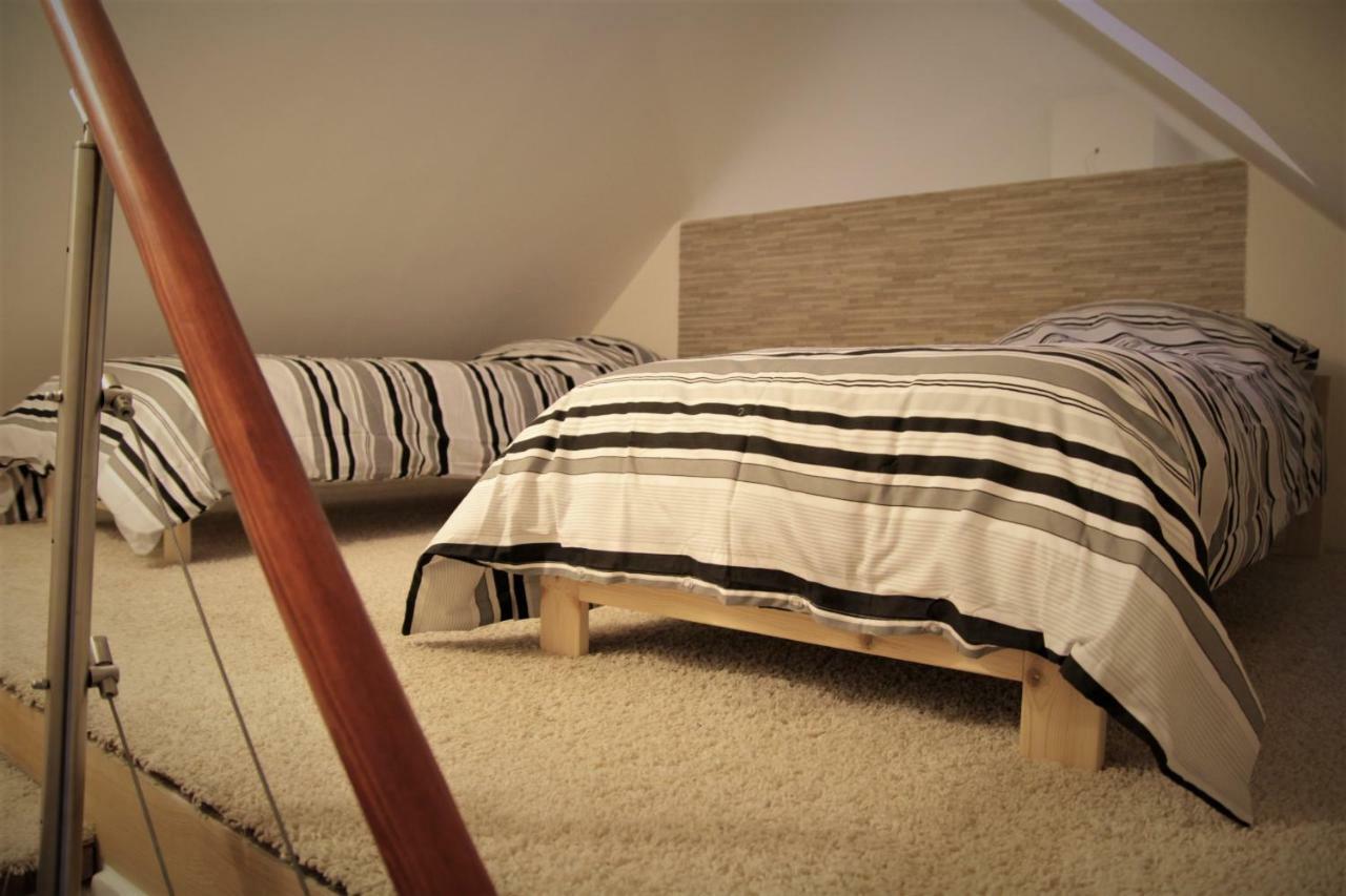 Aesthetic Apartment *